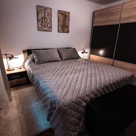 La Garcon Appartement Braşov Buitenkant foto