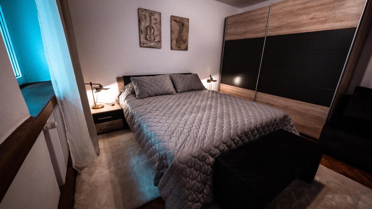 La Garcon Appartement Braşov Buitenkant foto