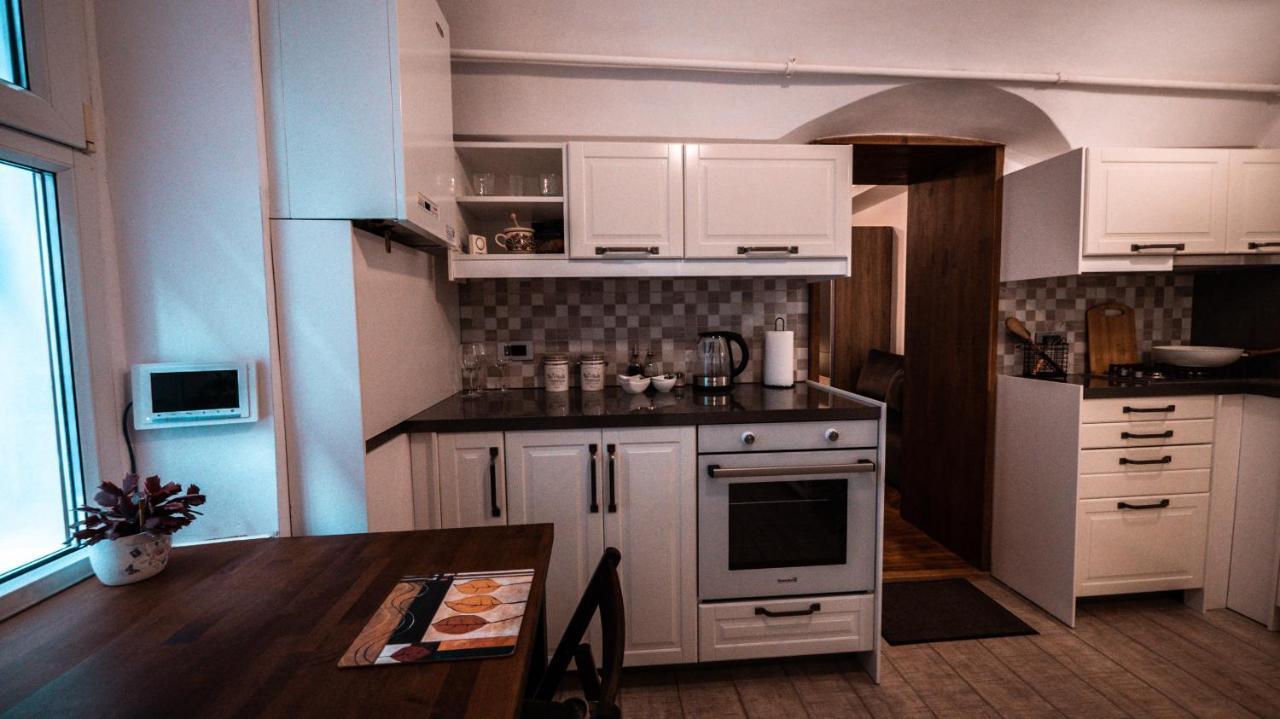 La Garcon Appartement Braşov Buitenkant foto